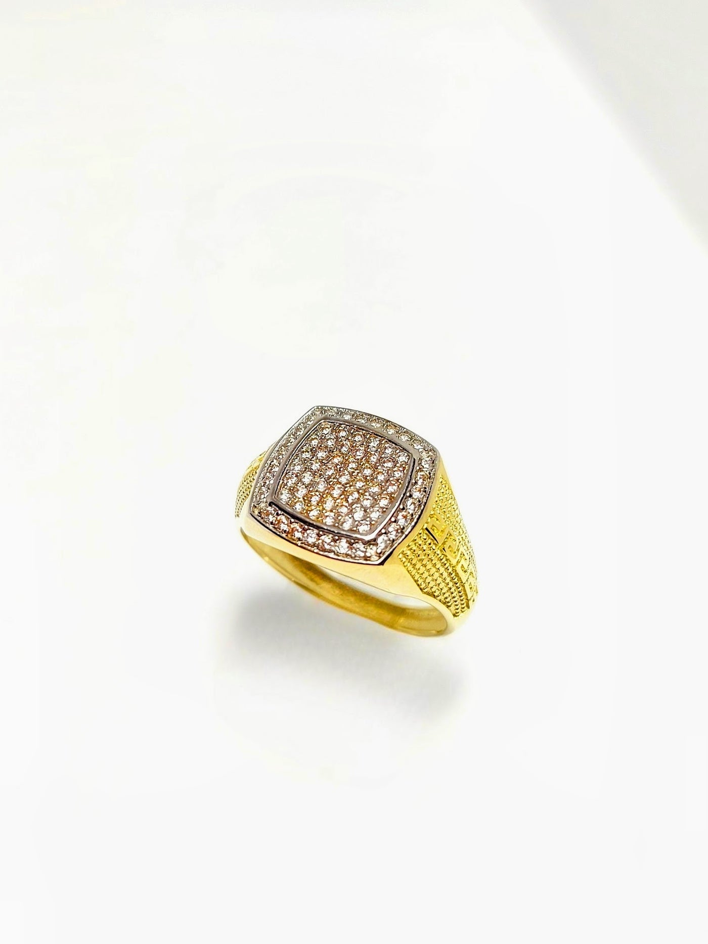 10k Gold Ring with Meander design and CZ