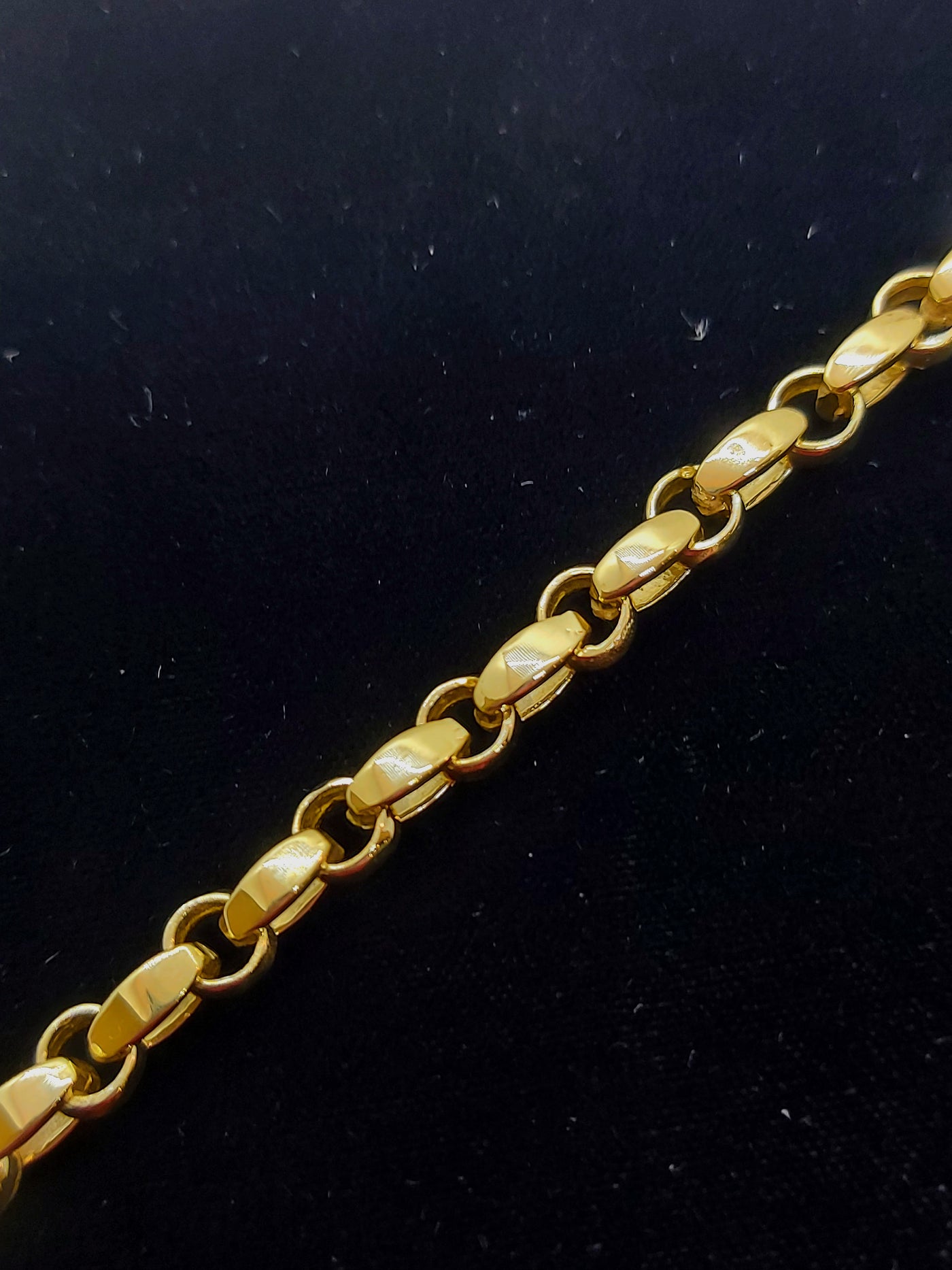 Gold Rolo and Oval link bracelet