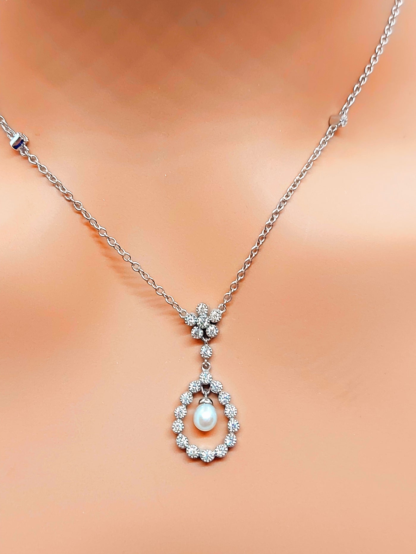 14k Real Solid White Gold Tear drop hanged from flower Necklace, Pearl Necklace with Natural Diamonds