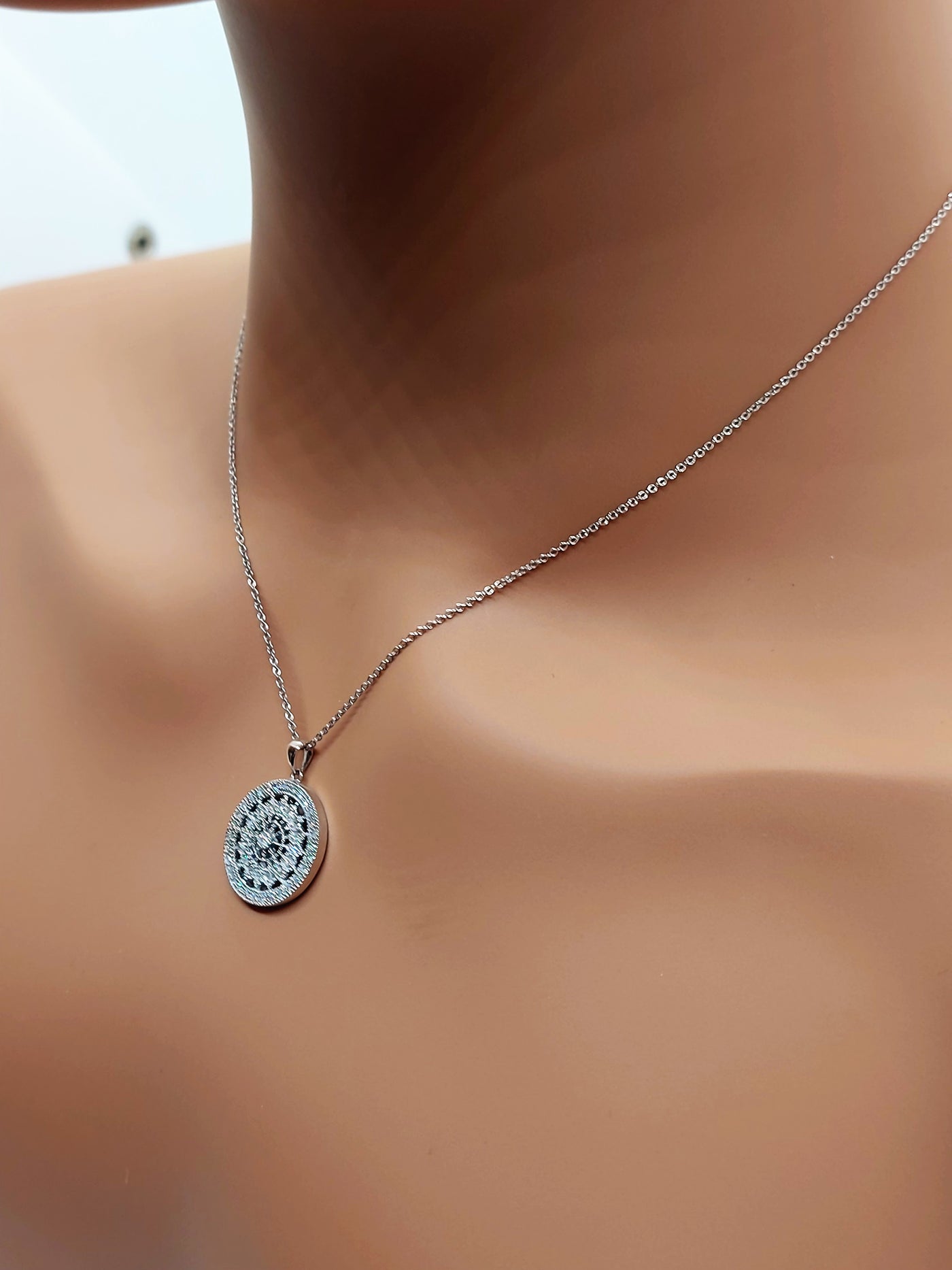 14k Real Solid  White Gold Round Necklace, Star Necklace buss down with Natural Diamonds