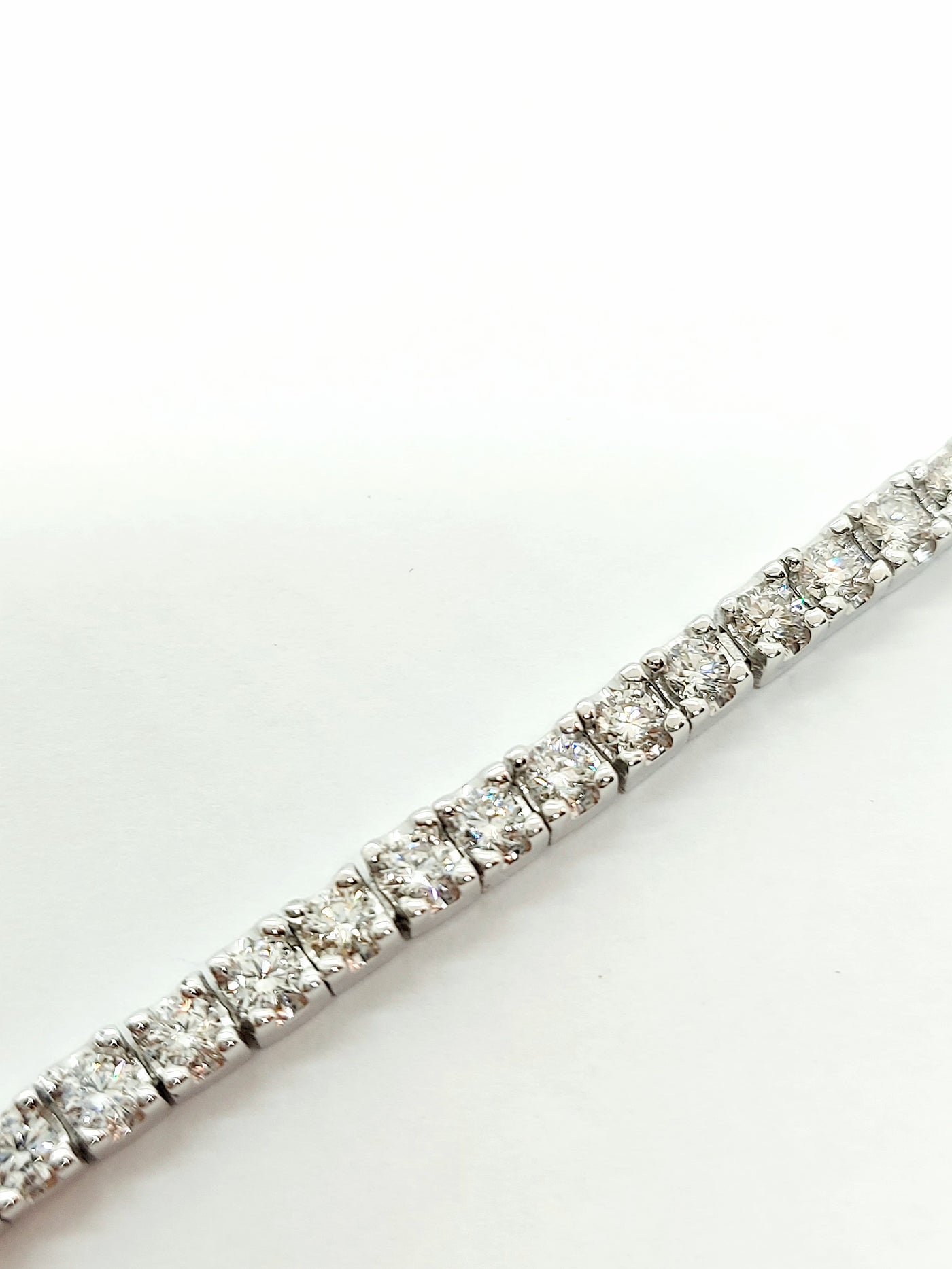 14k White Gold Tennis Bracelet with 10pt Lab Diamonds