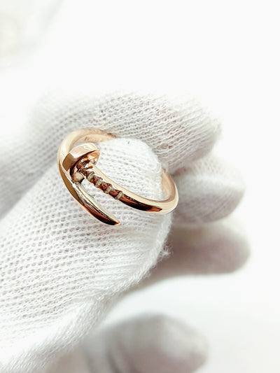 Solid gold clou ring