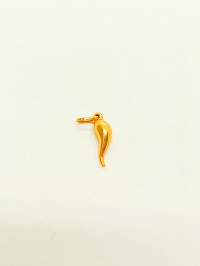 18k Gold Italian Horn (Cornicello) pendant