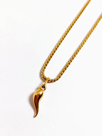 18k Gold Italian Horn (Cornicello) pendant