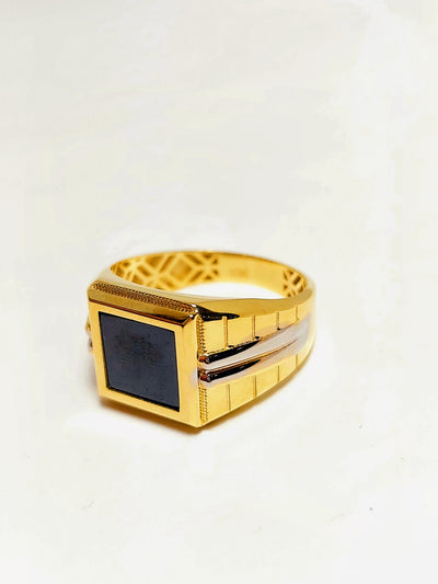 10k Gold Ring with square Onyx stone