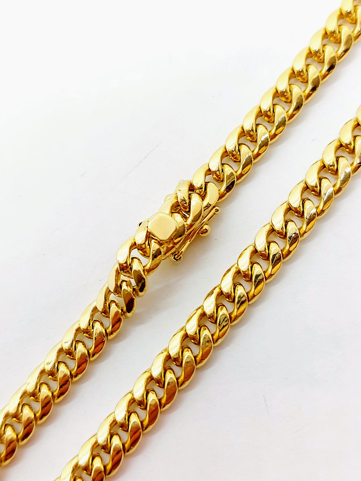 10k Gold Cuban chain ~7mm