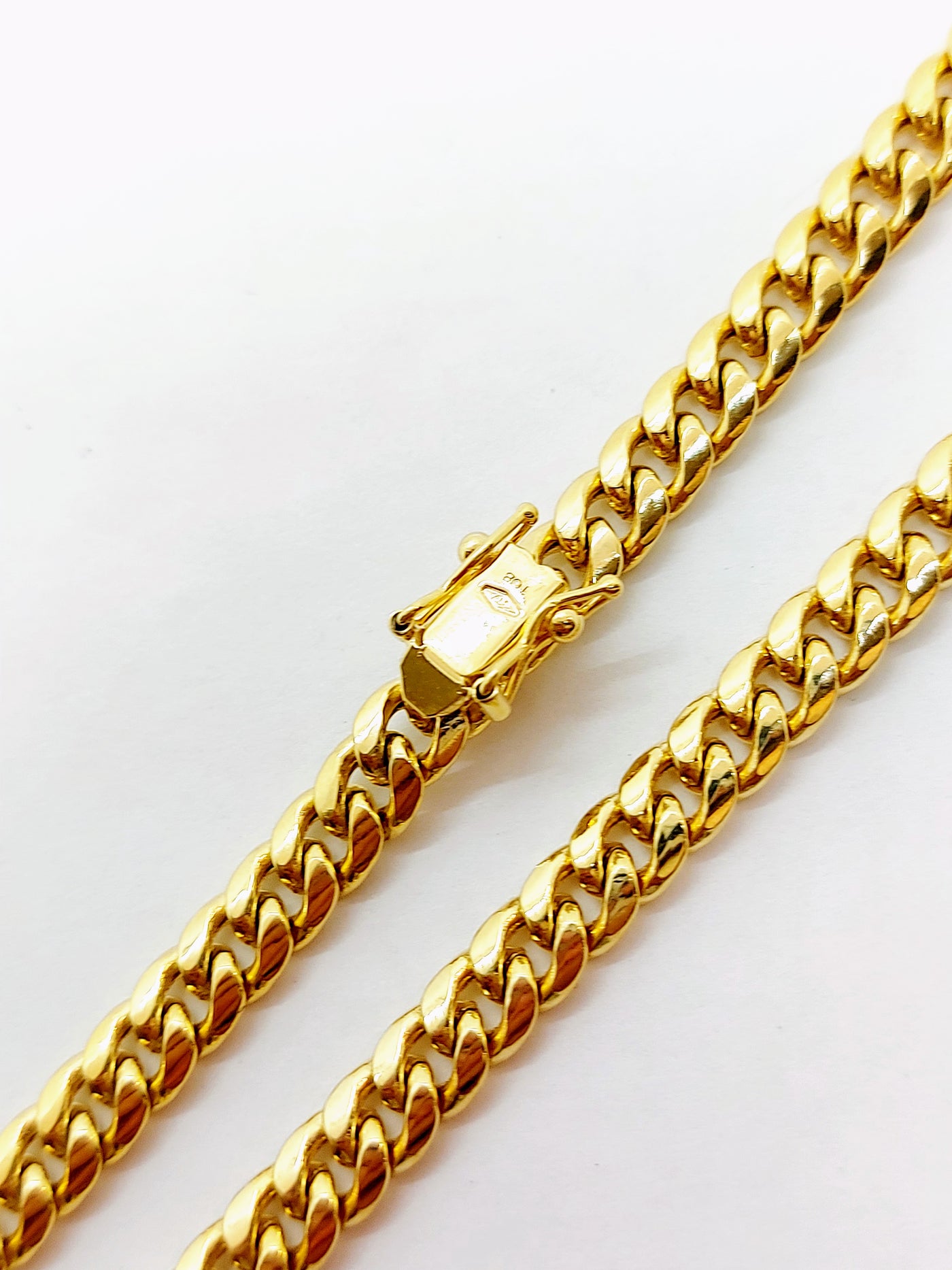 10k Gold Cuban chain ~7mm