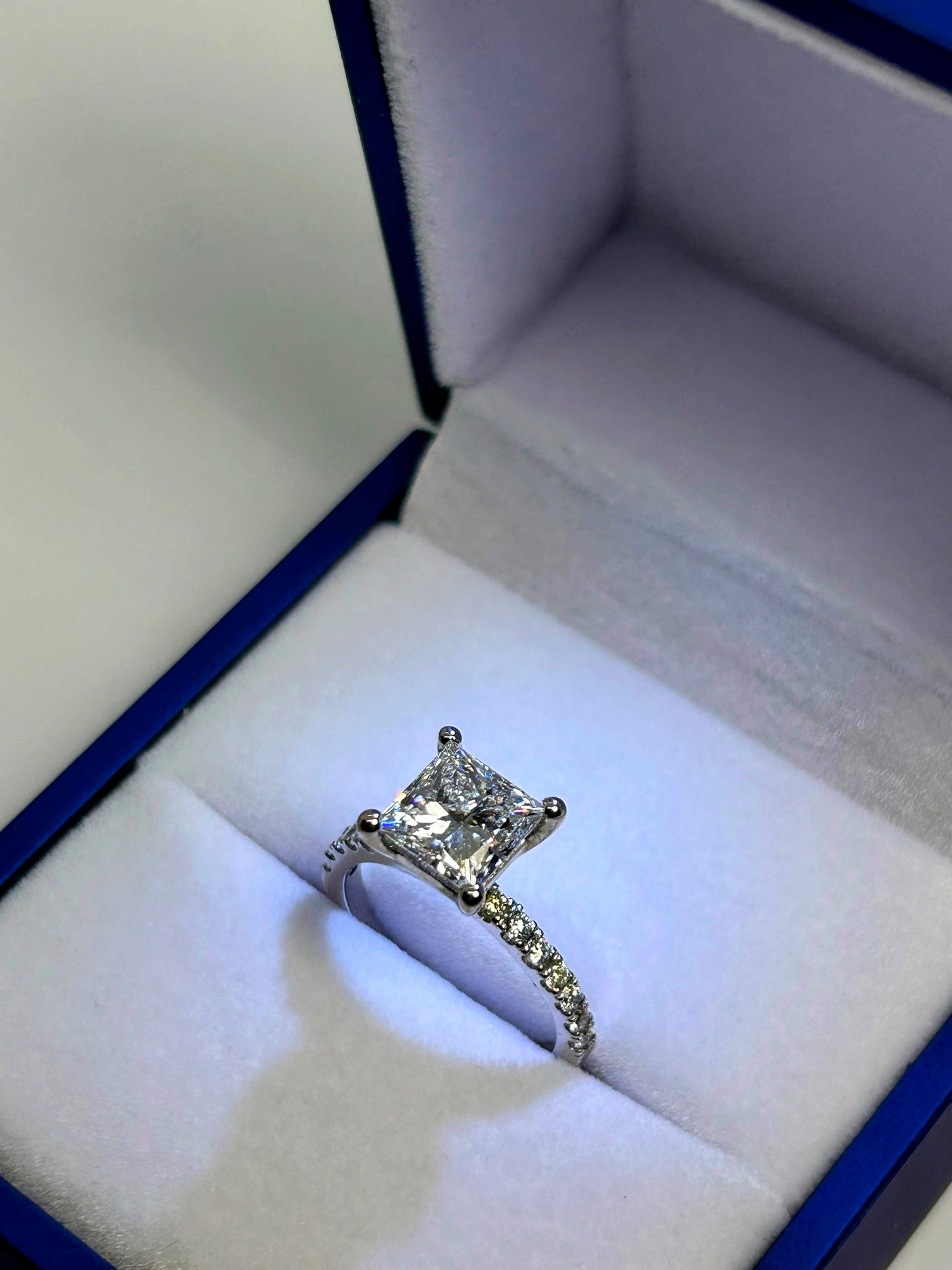 2.18ct lab diamond Princess cut Engagement Ring 18k White Gold