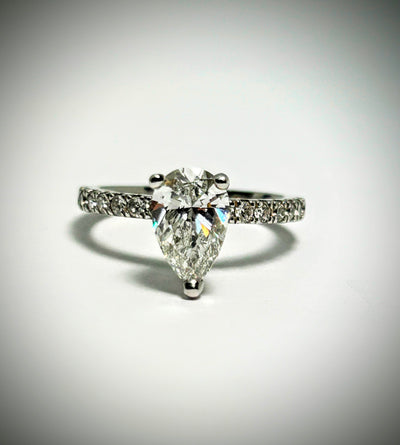 1.5ct Pear cut Lab diamond Engagement Ring 18k White Gold