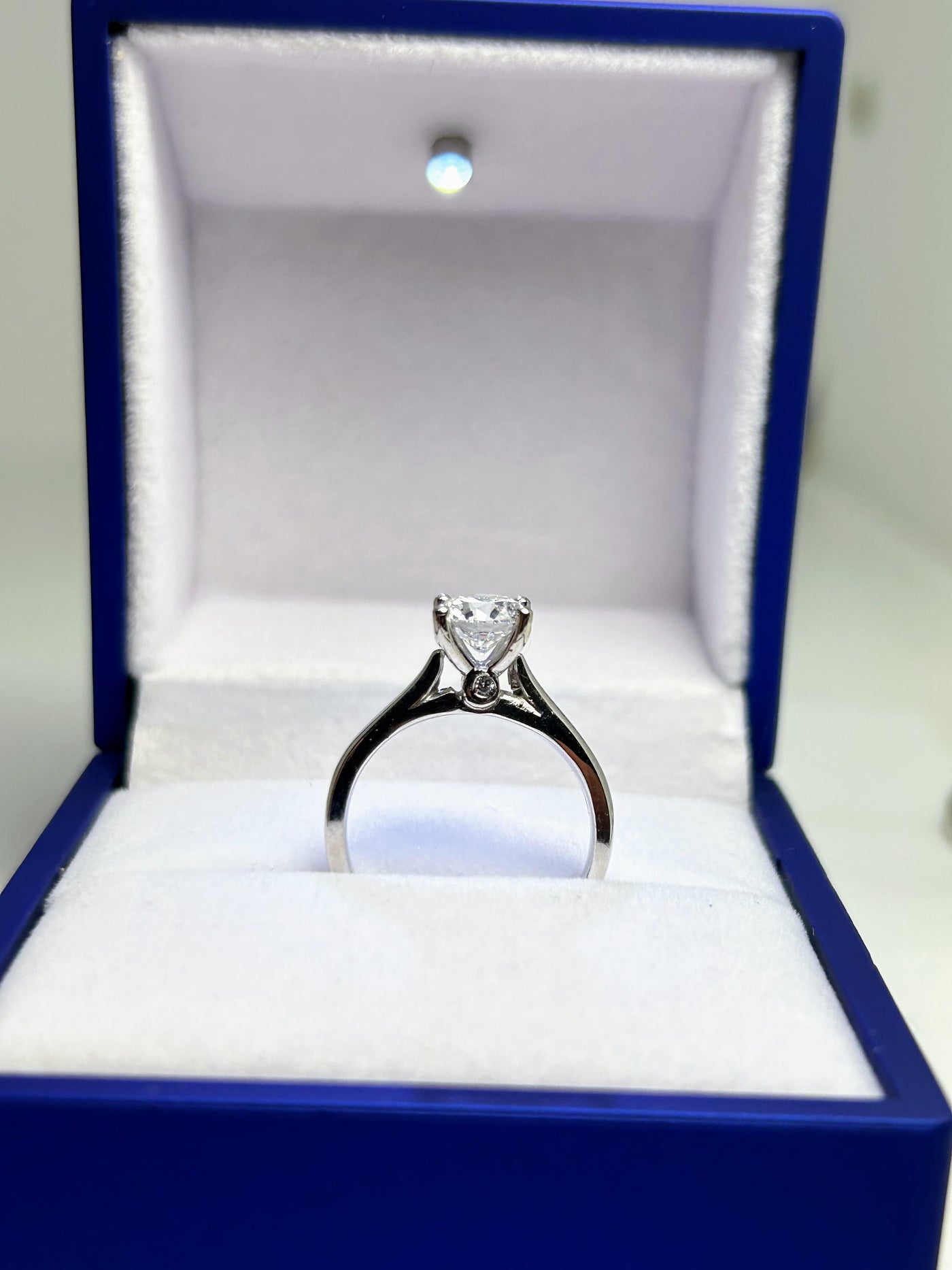 1ct Brilliant Round cut Lab diamond with 14k White Gold