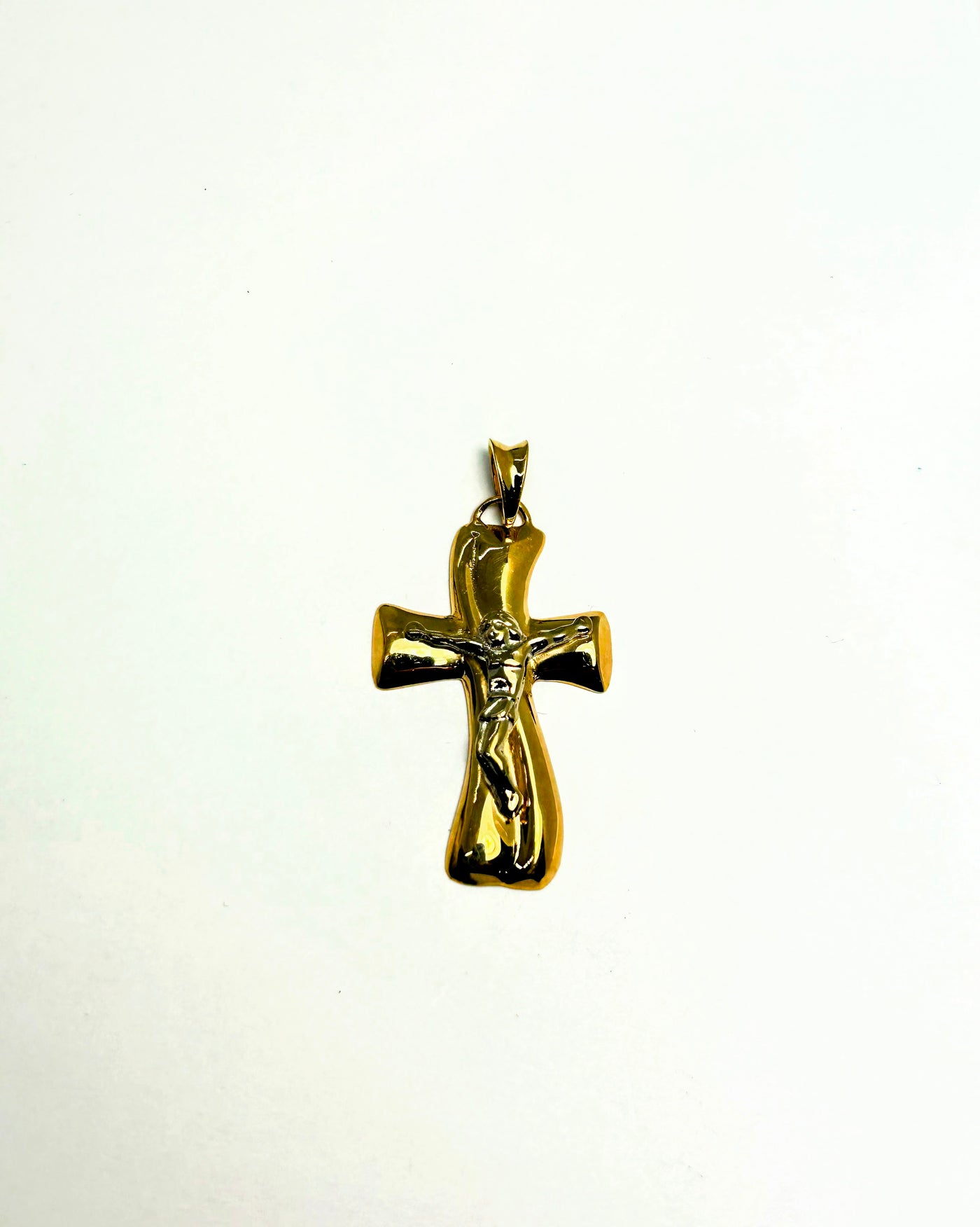 10k gold Fancy cross