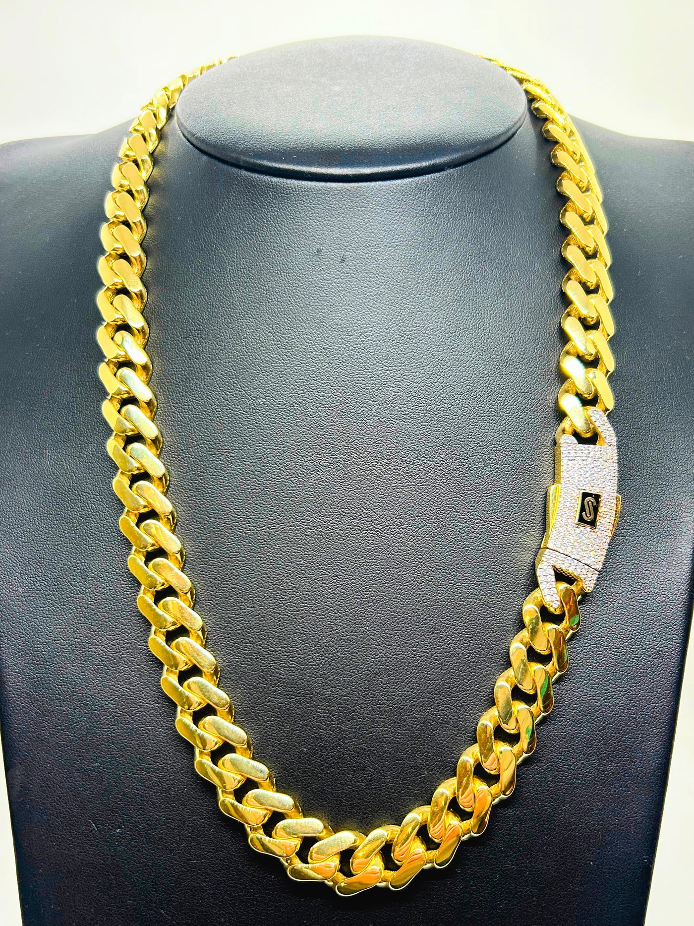 10k Gold Monaco Cuban chain 13mm wide