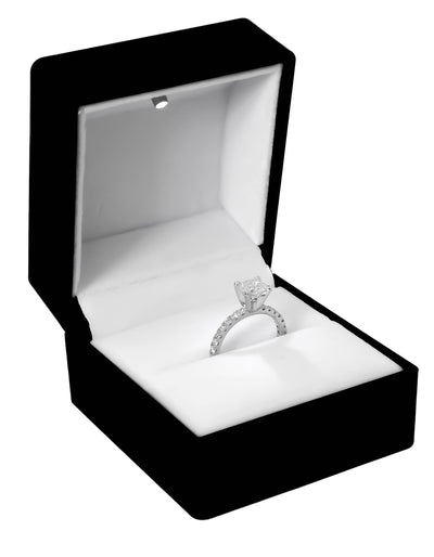 18k White Gold Solitaire Engagement Ring 1ct Round cut lab diamond