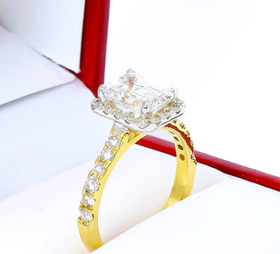 18k Gold Engagement ring Radiant cut 1.5ct lab diamond with halo