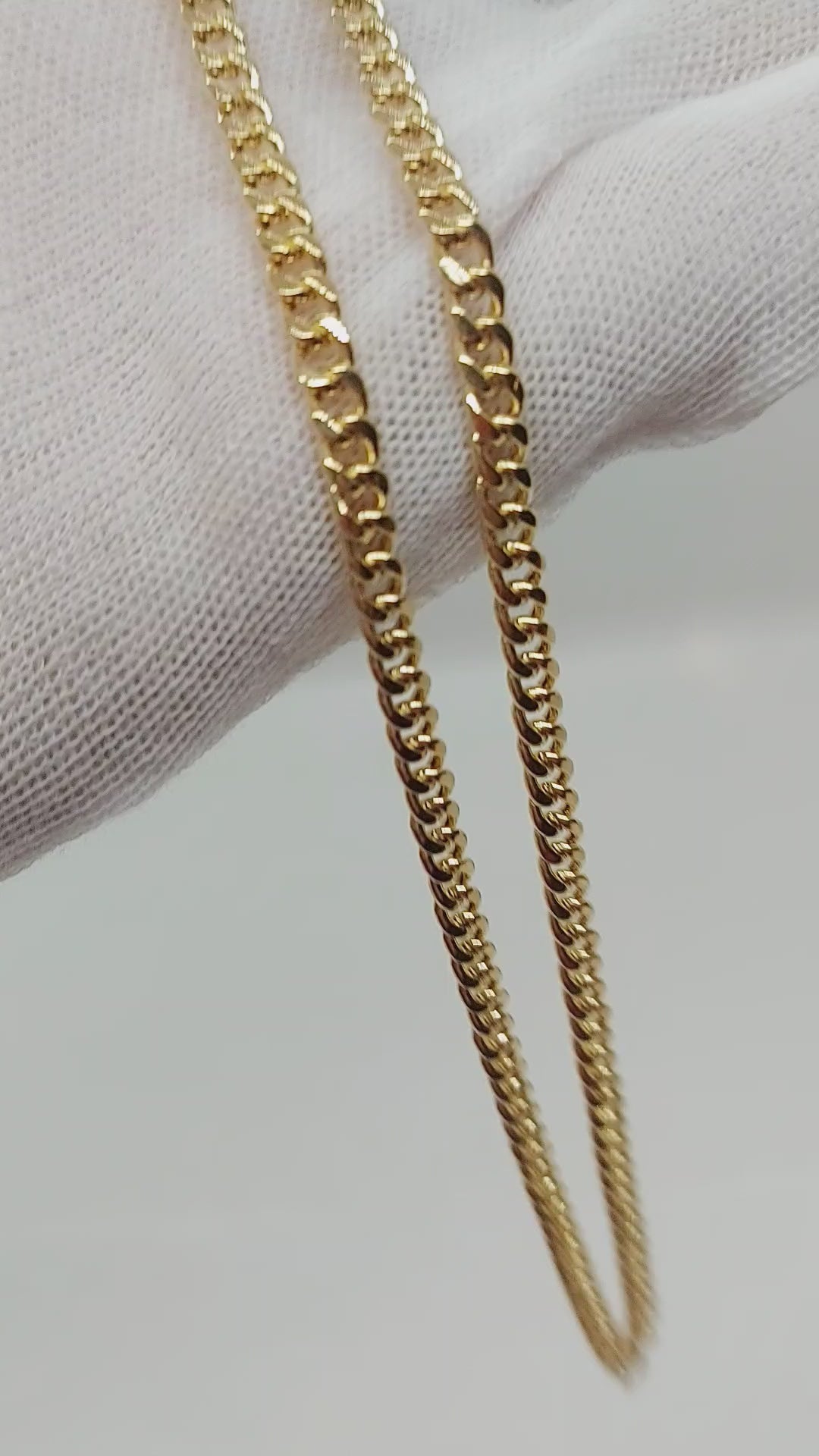 10k Gold Cuban chain ~4.5mm wide