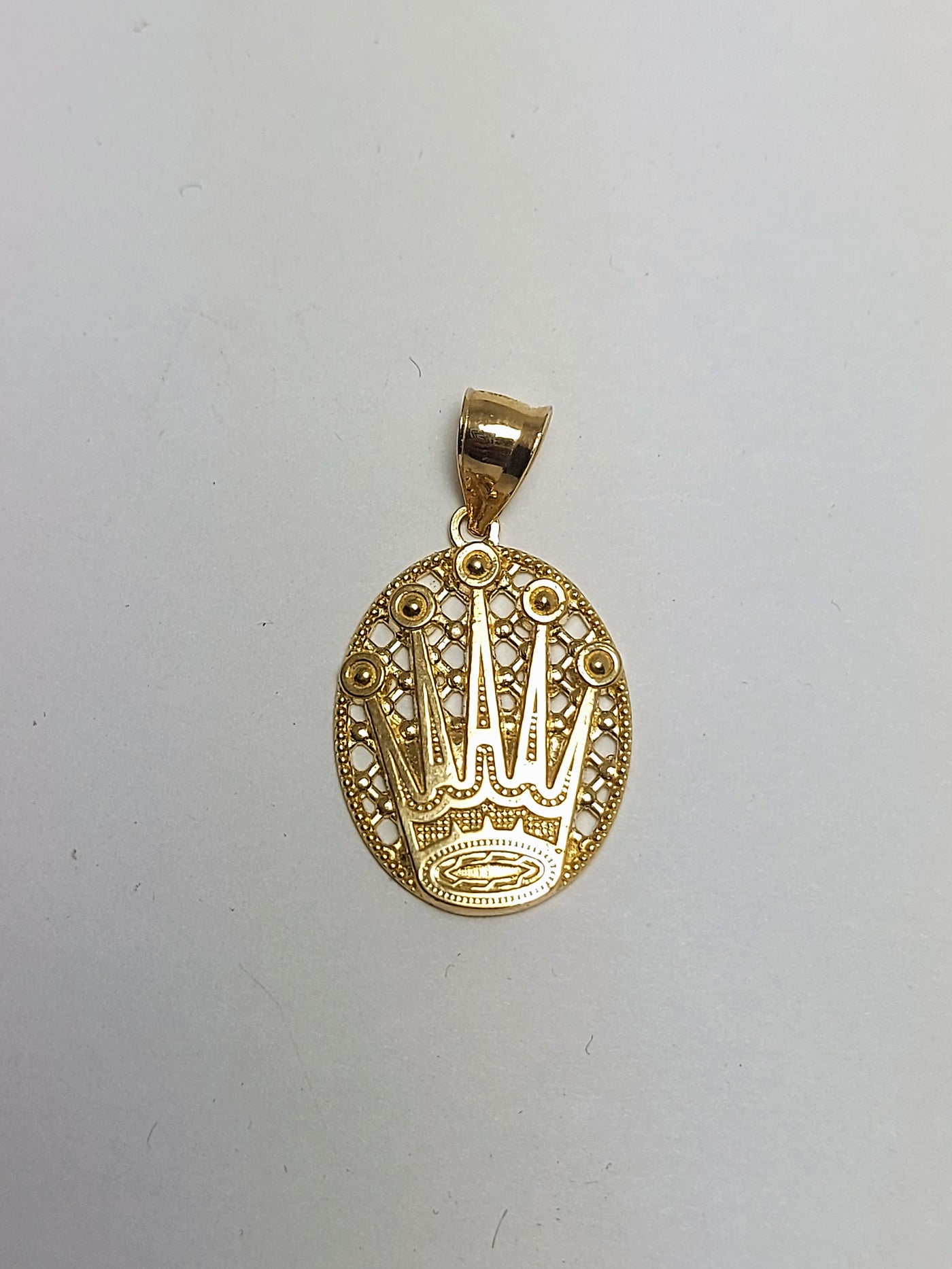 10k gold king crown pendant