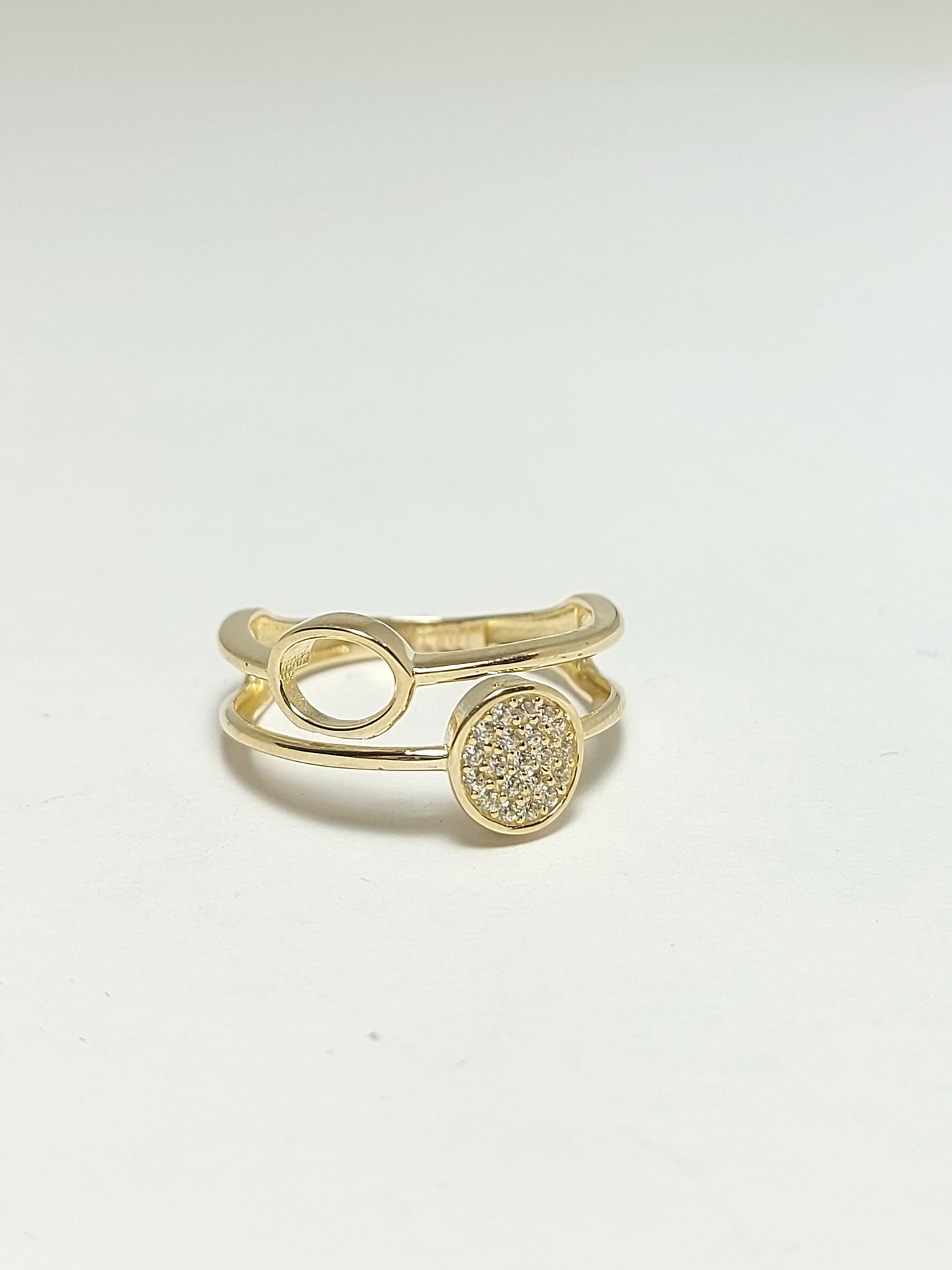 Gold fashion ring