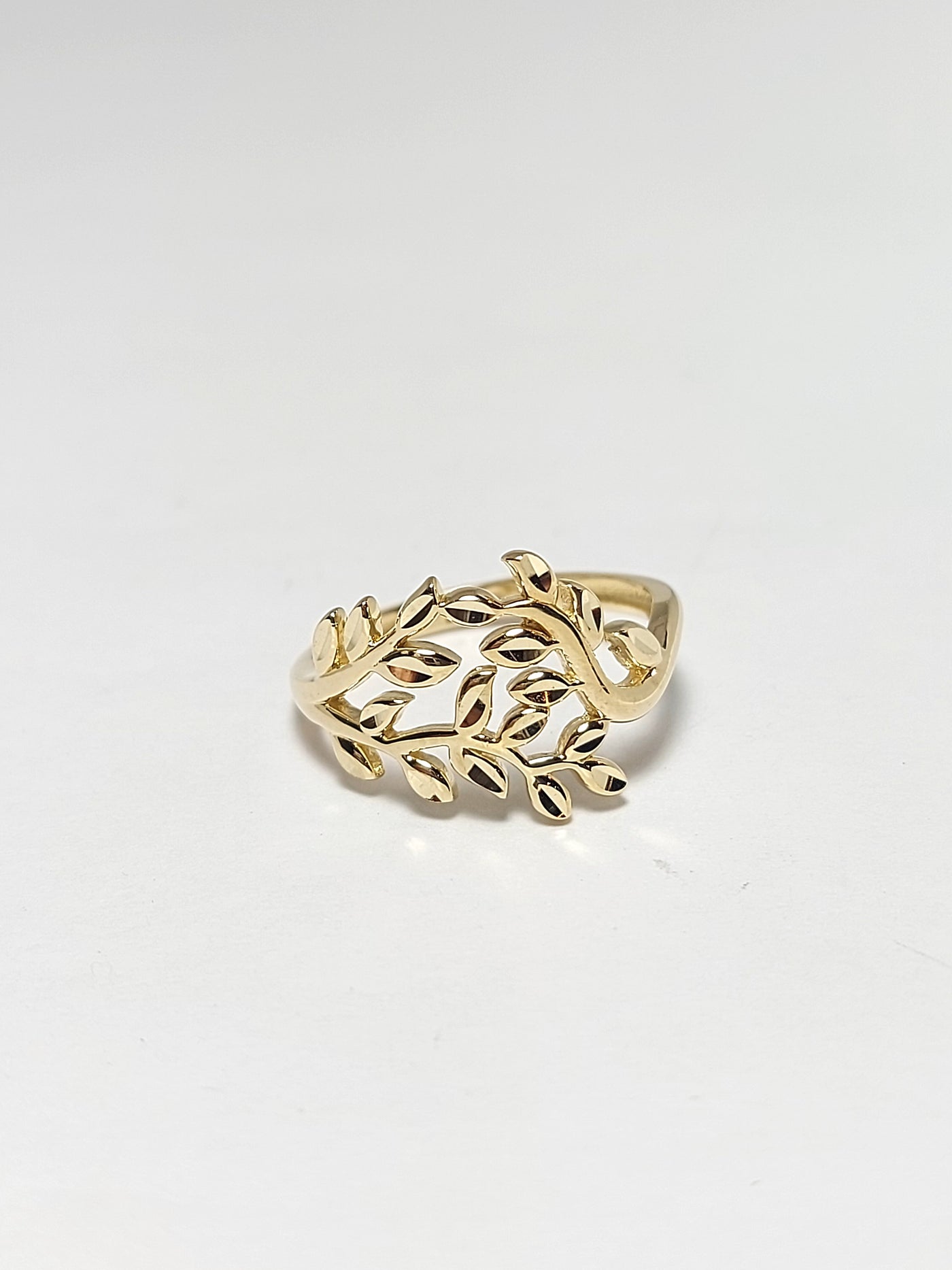 Gold three branch ring