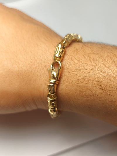 Men's gold bracelet with Greek design