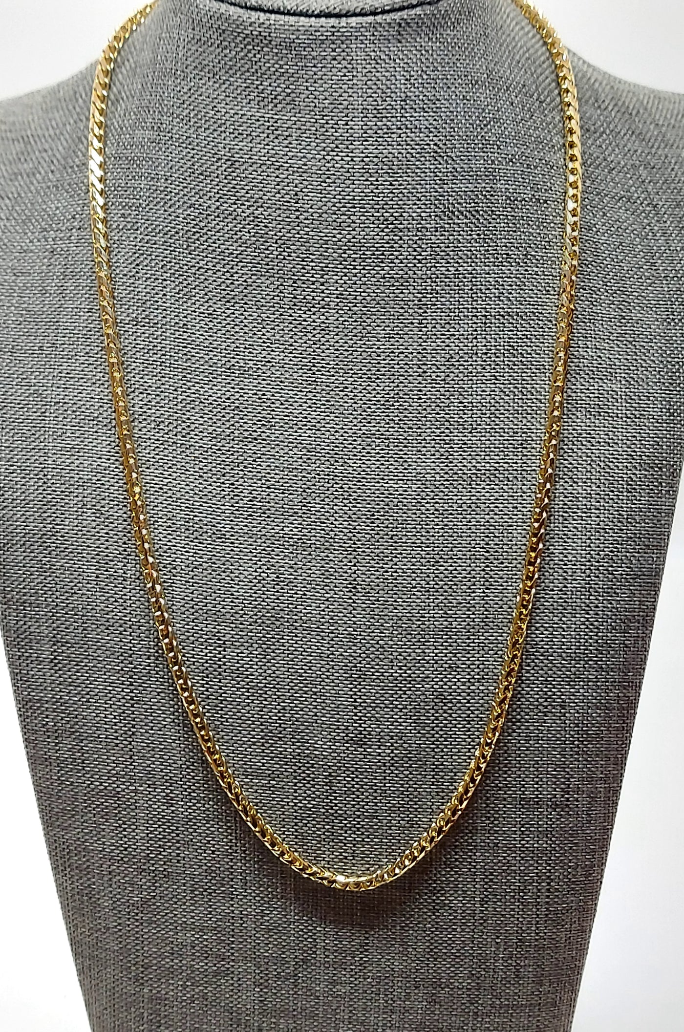 Solid gold tight Franco chain